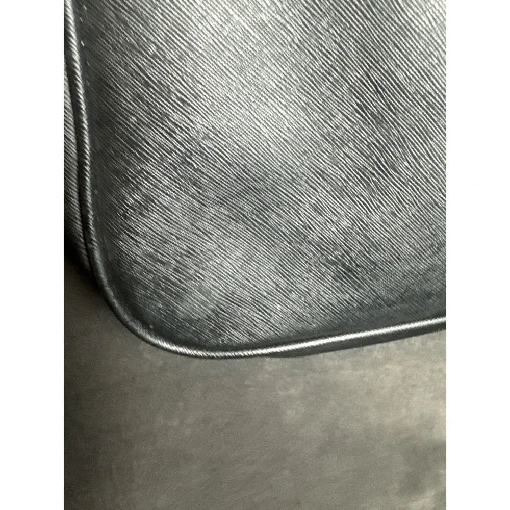 GUESS Y2K Black Saffiano Shoulder Bag Silver Triangle Logo Hobo Purse Minimalist